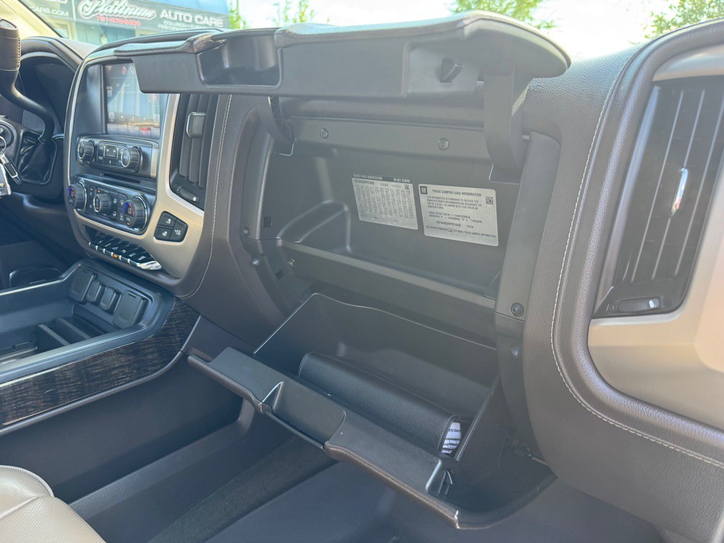2015 GMC Sierra Image 14