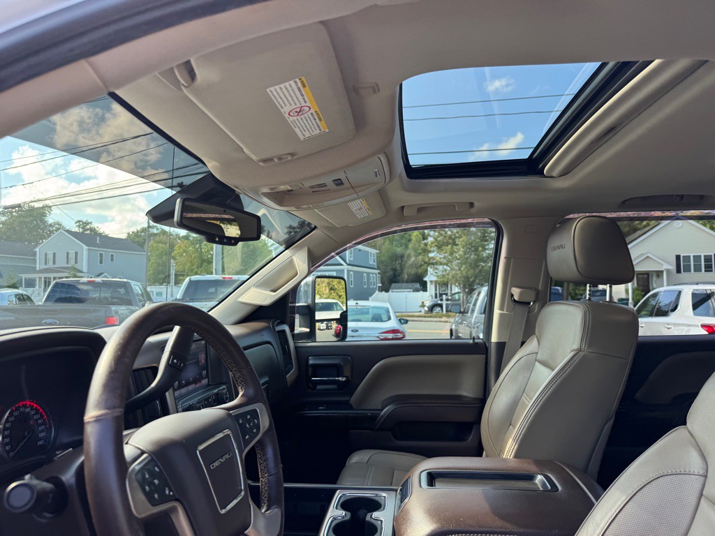 2015 GMC Sierra Image 23