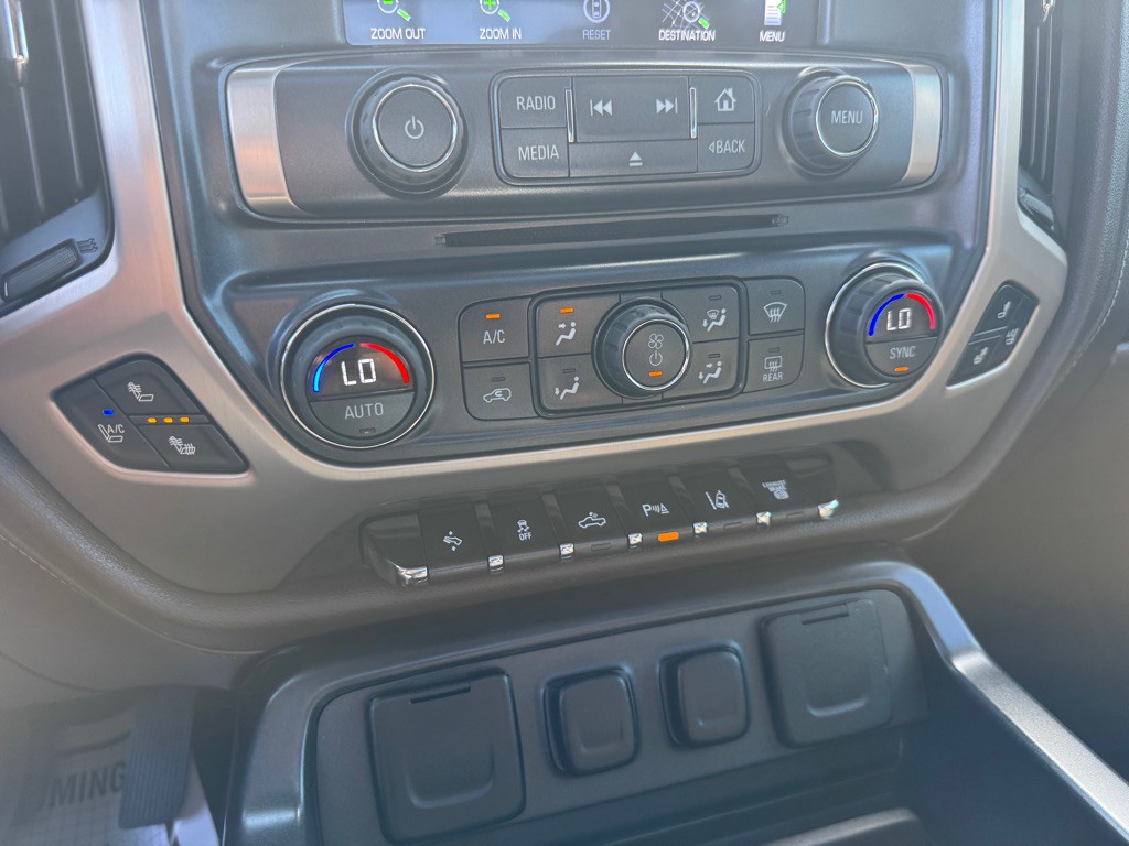 2015 GMC Sierra Image 30