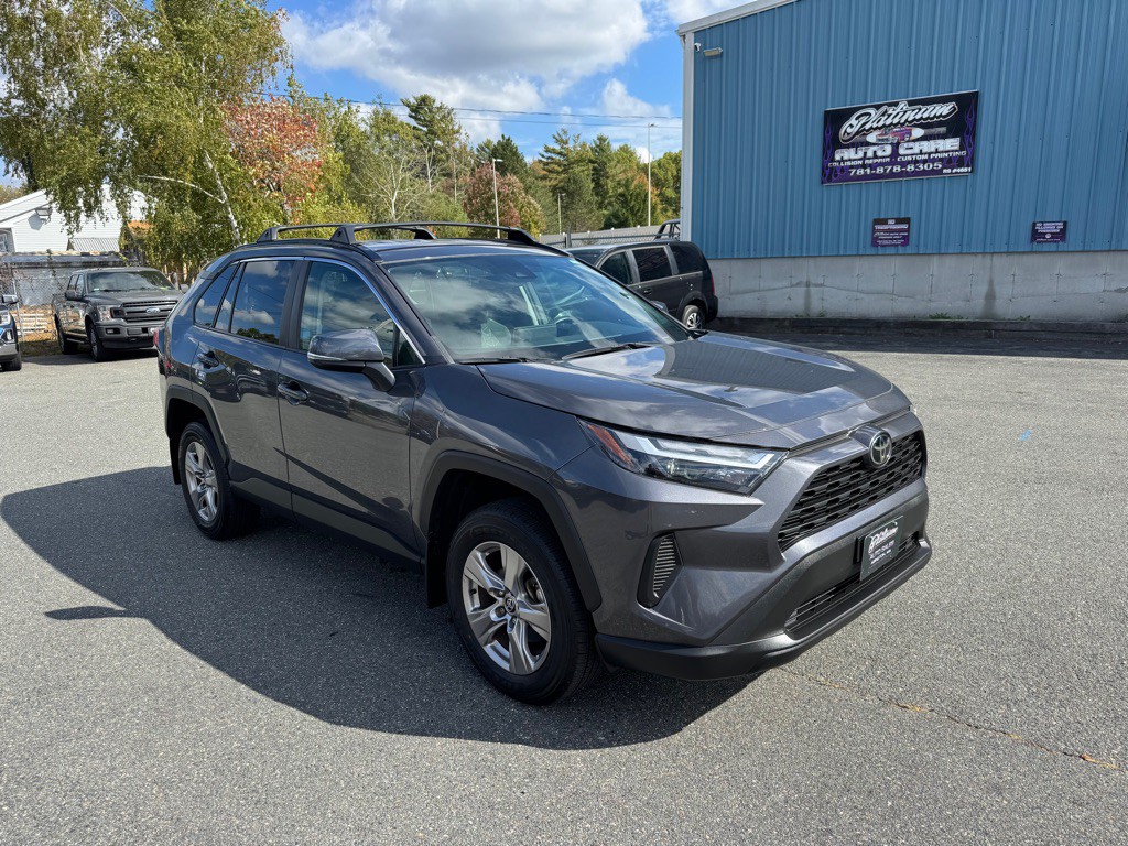 2022 Toyota Rav4 Image 2