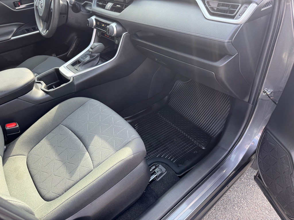 2022 Toyota Rav4 Image 12
