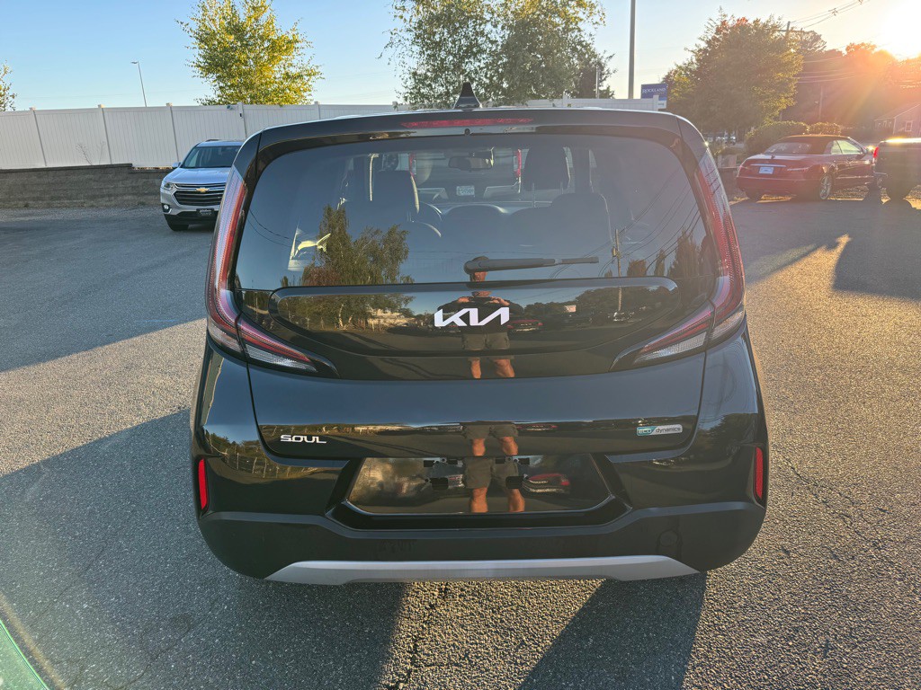 2023 Kia Soul Image 7