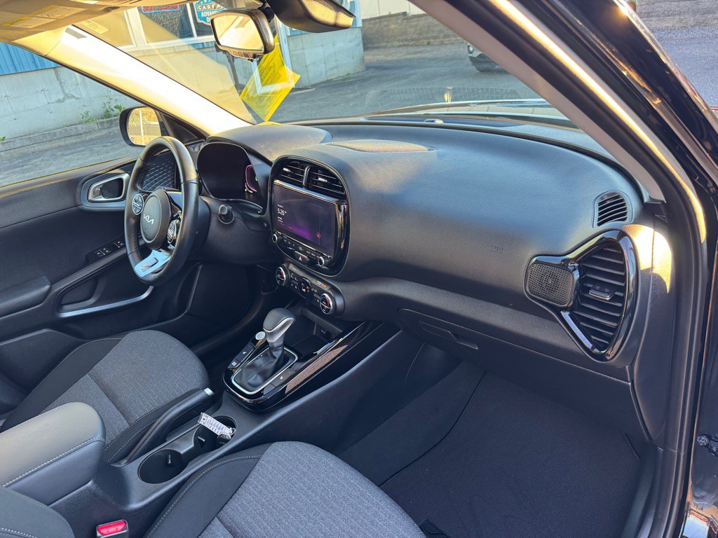 2023 Kia Soul Image 12