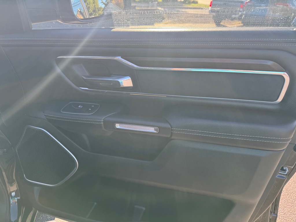 2021 RAM 1500 Image 12