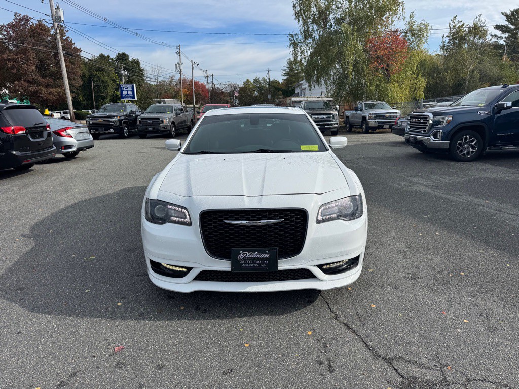2020 Chrysler 300 Image 5