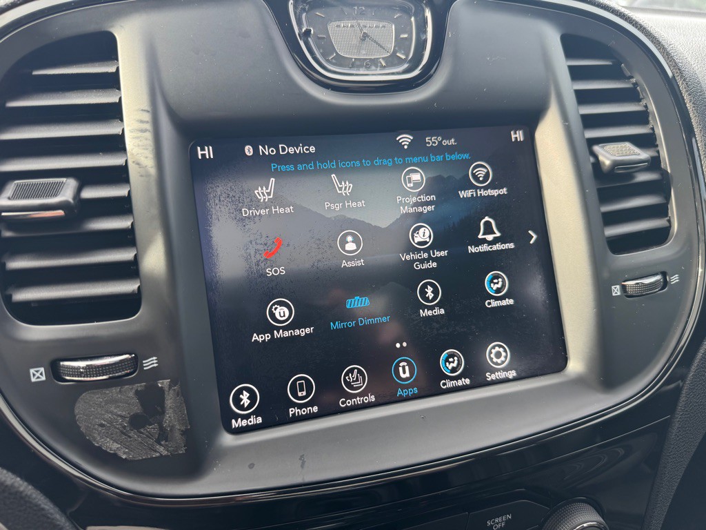 2020 Chrysler 300 Image 24