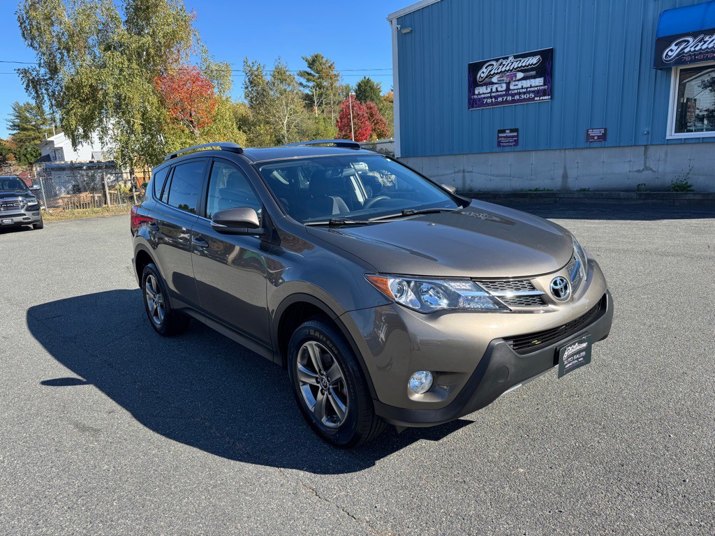 2015 Toyota Rav4 Image 4