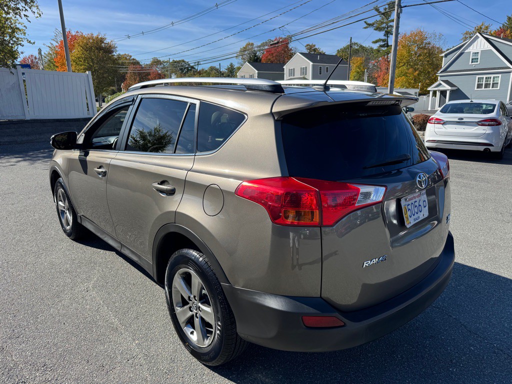 2015 Toyota Rav4 Image 6