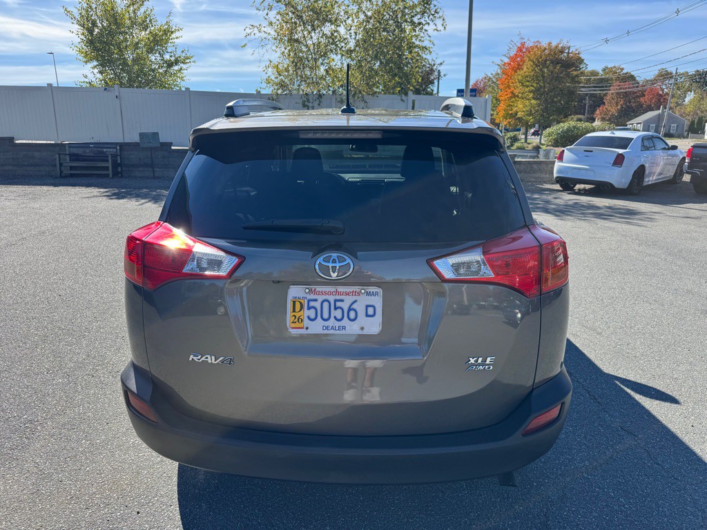 2015 Toyota Rav4 Image 7