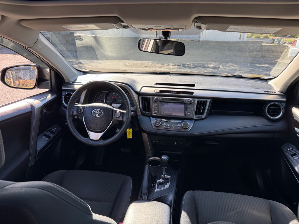 2015 Toyota Rav4 Image 14