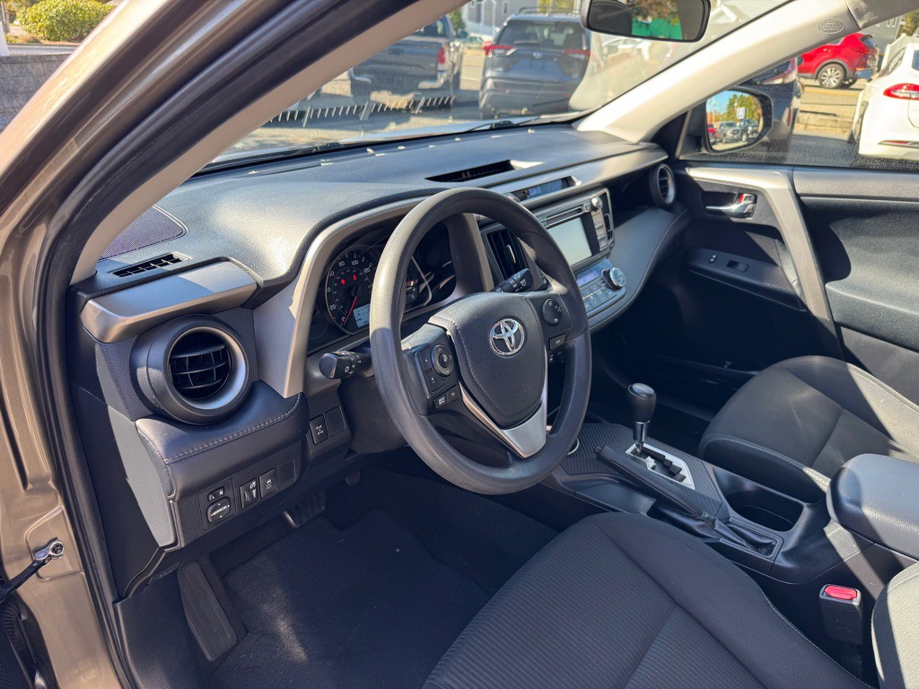 2015 Toyota Rav4 Image 20
