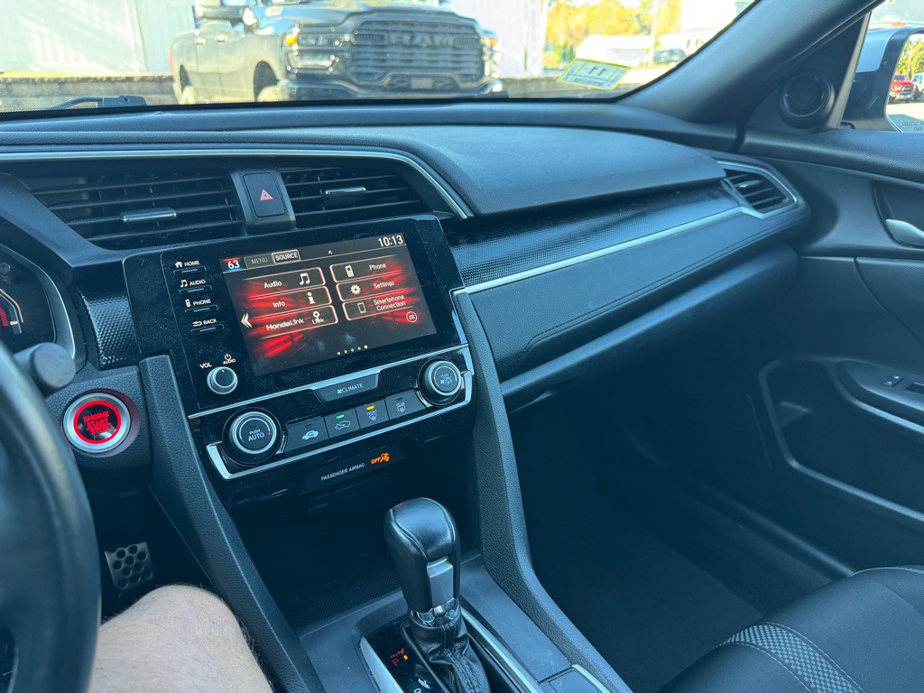 2020 Honda Civic Image 24