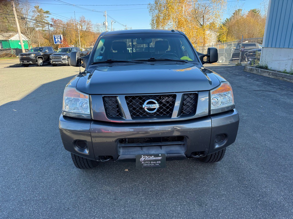2012 Nissan Titan Image 3