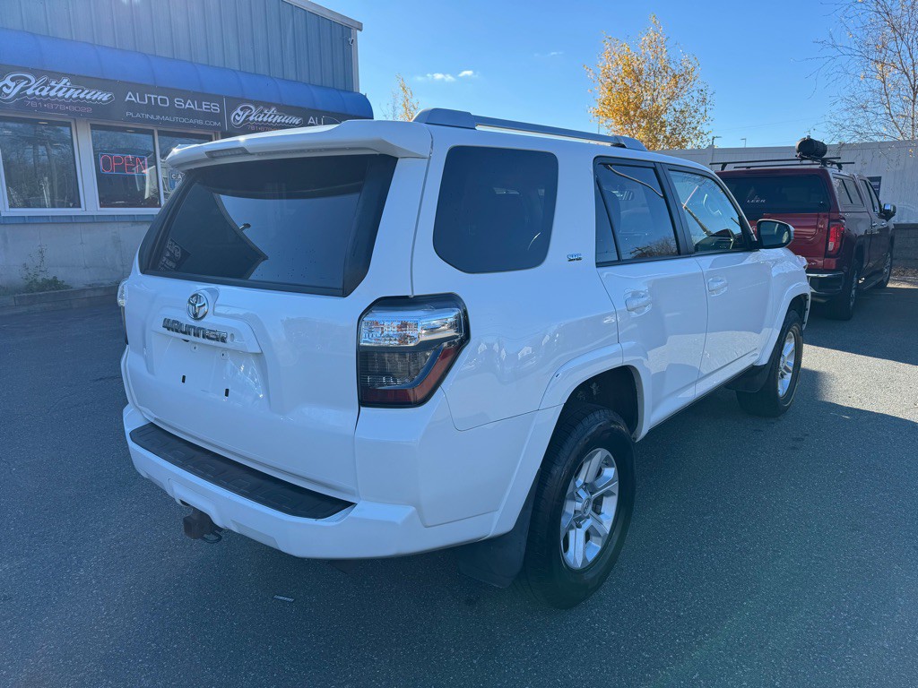 2017 Toyota 4Runner Image 8