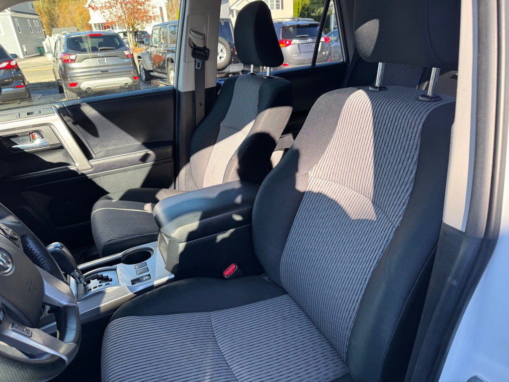 2017 Toyota 4Runner Image 20