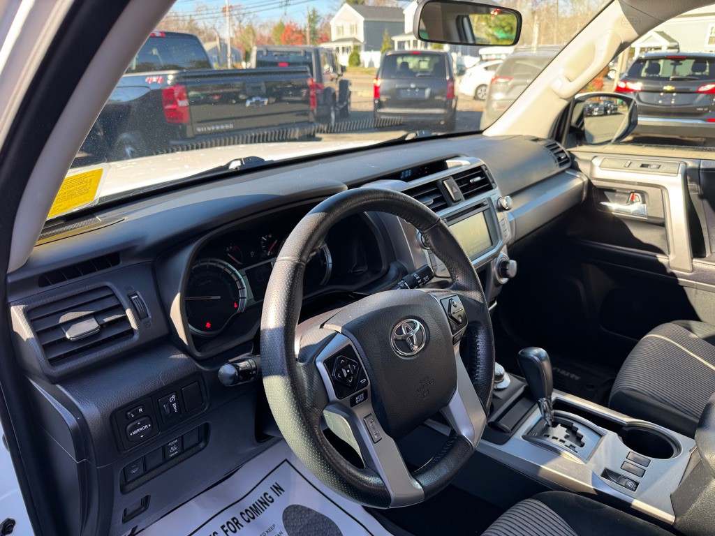 2017 Toyota 4Runner Image 21