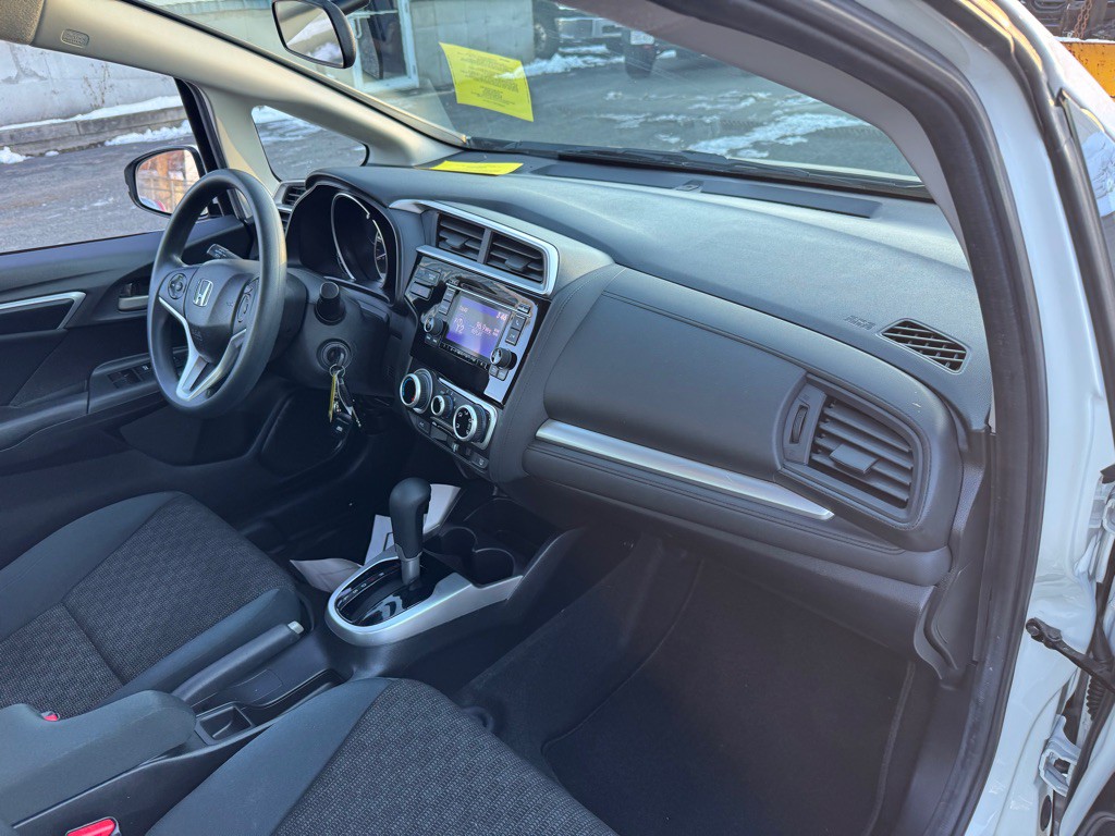 2017 Honda Fit Image 11