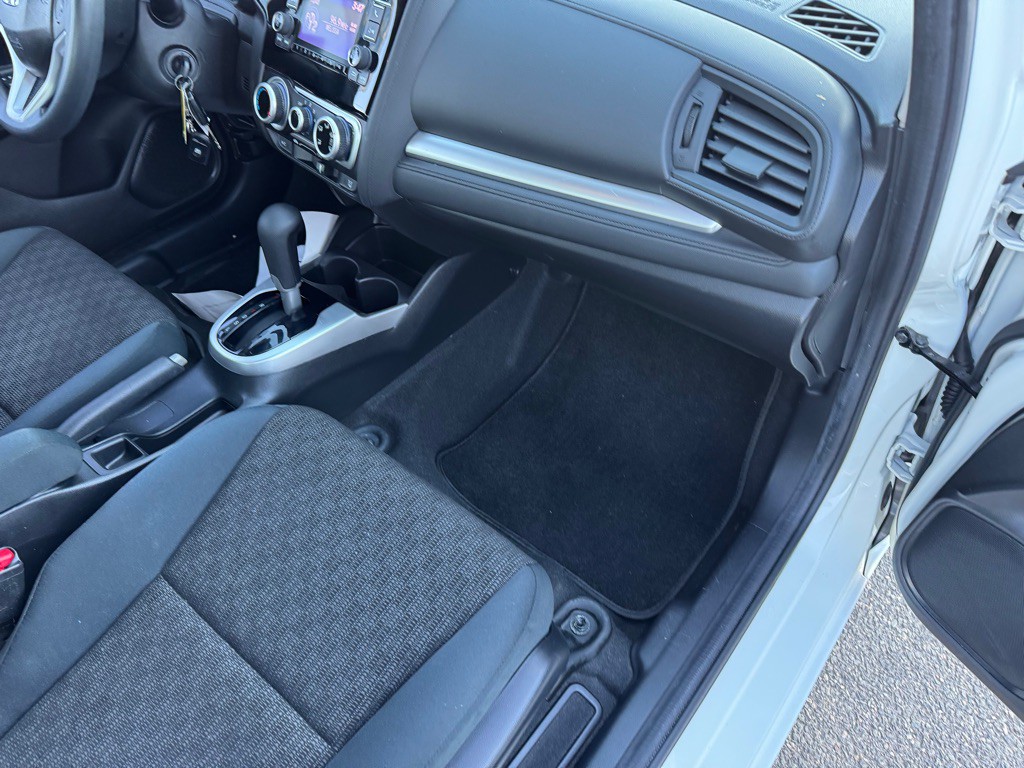 2017 Honda Fit Image 14