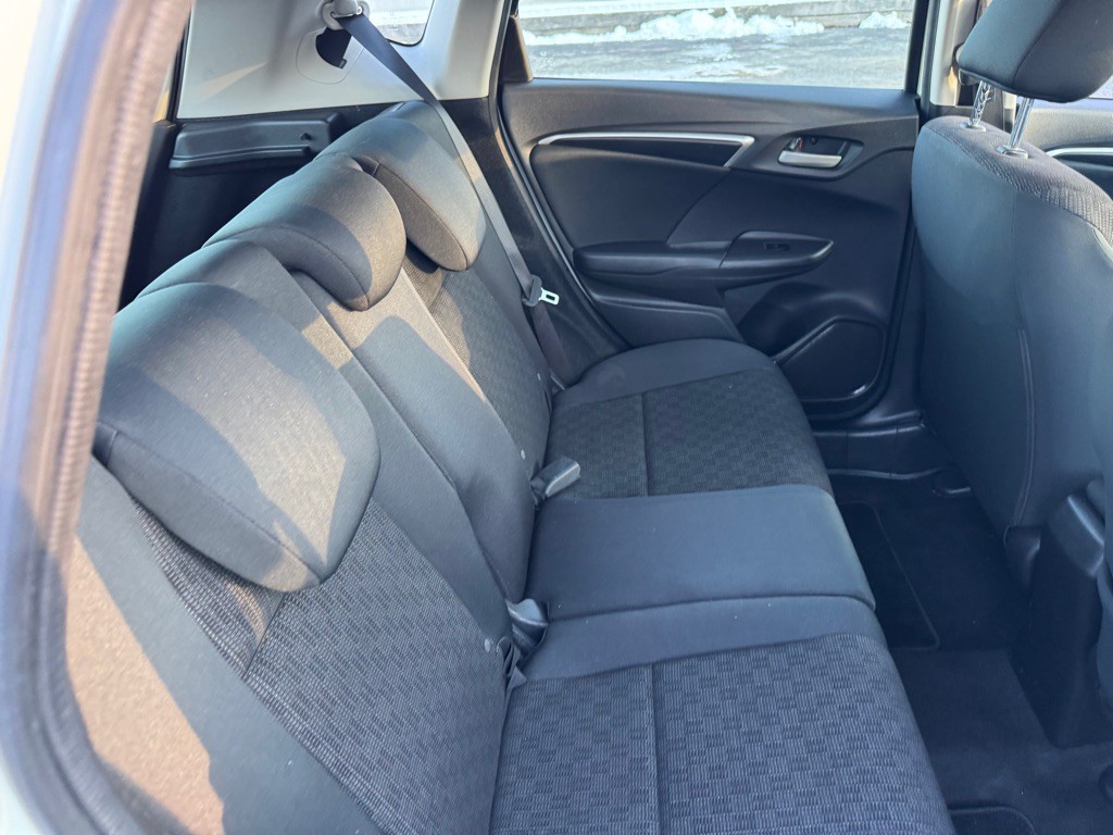 2017 Honda Fit Image 16