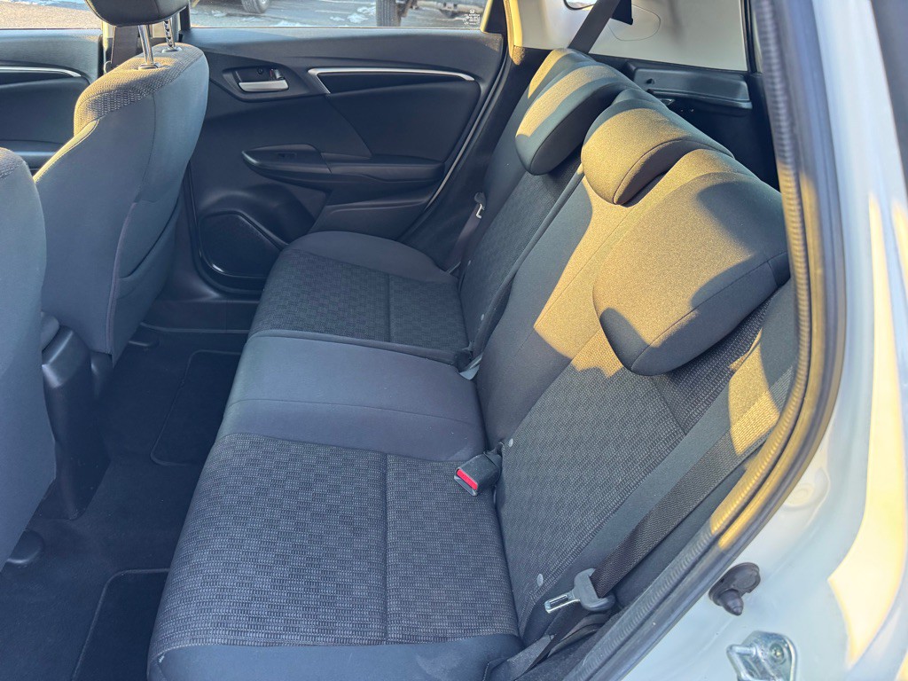 2017 Honda Fit Image 21