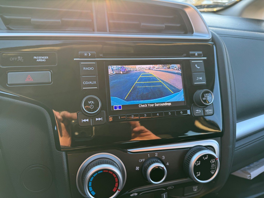 2017 Honda Fit Image 33