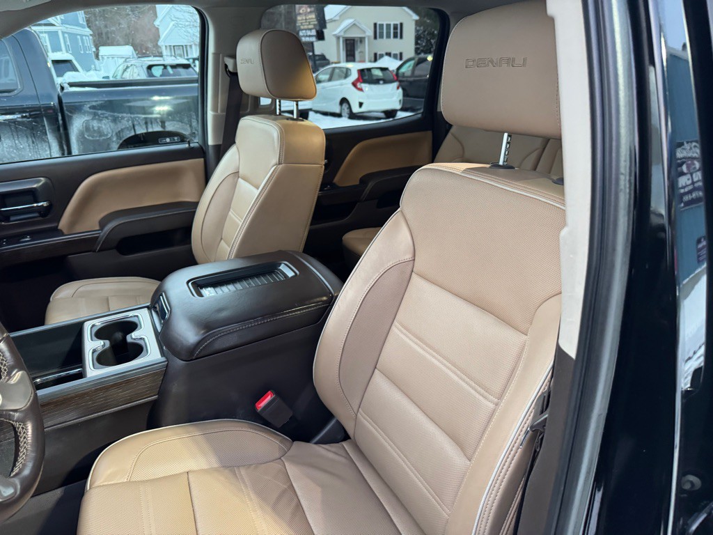 2018 GMC Sierra Image 25