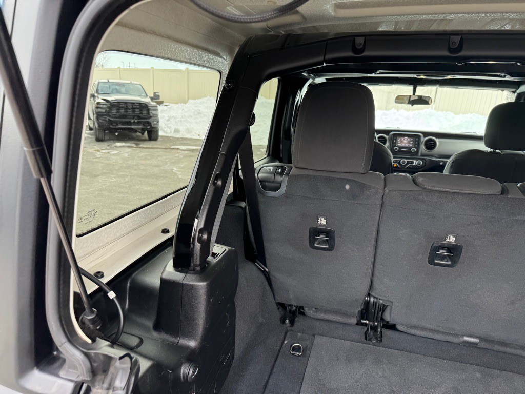 2020 Jeep Wrangler Unlimited Image 21