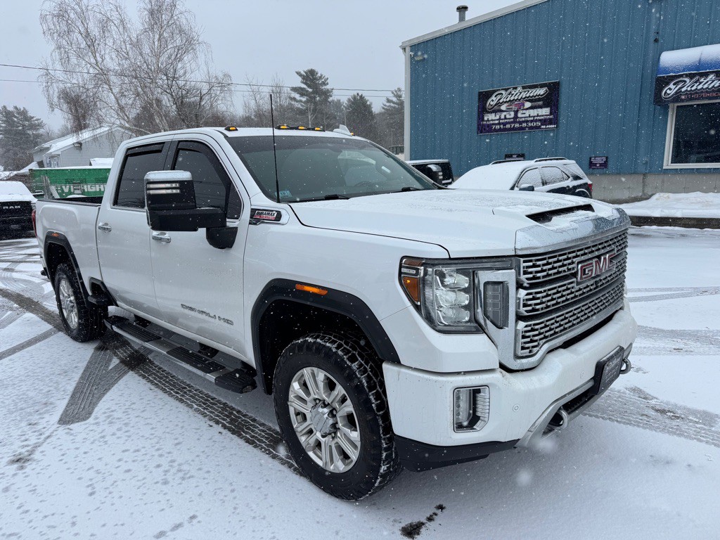 2020 GMC Sierra Image 2