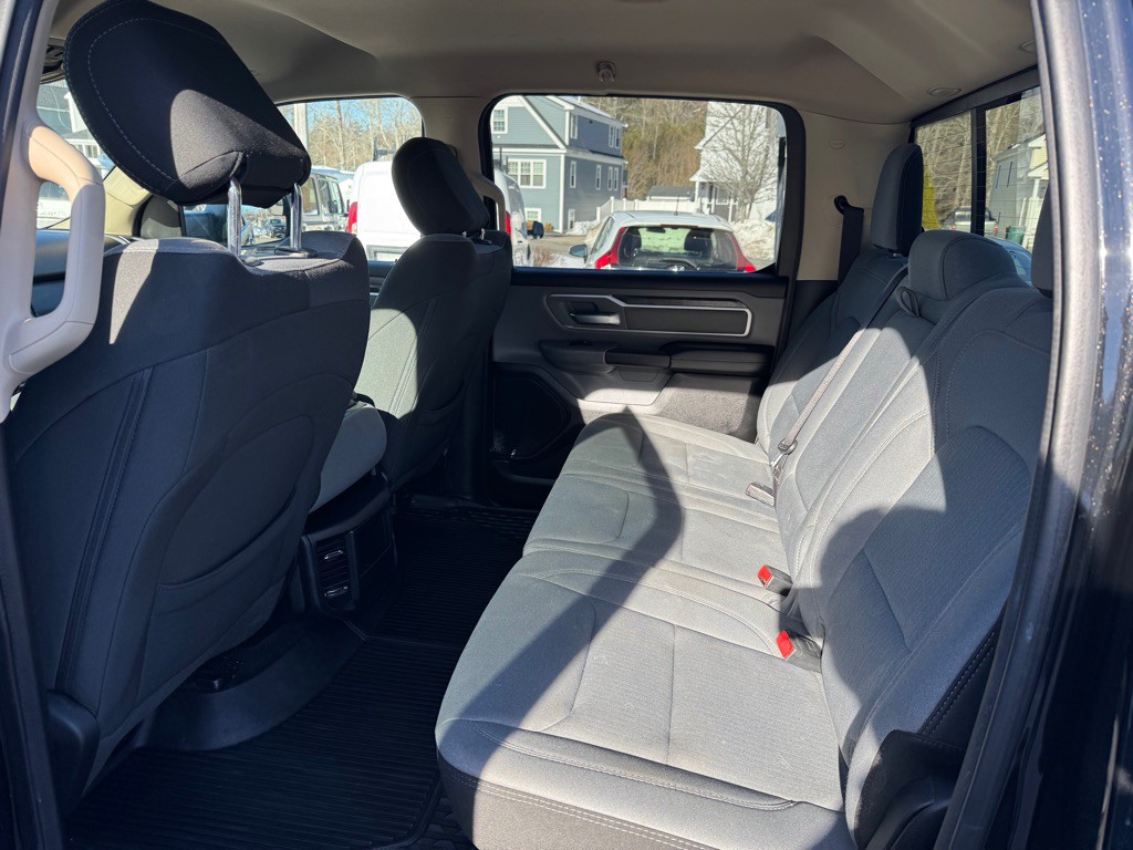 2020 RAM 1500 Image 15