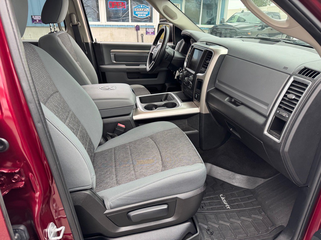 2017 RAM 1500 Image 12