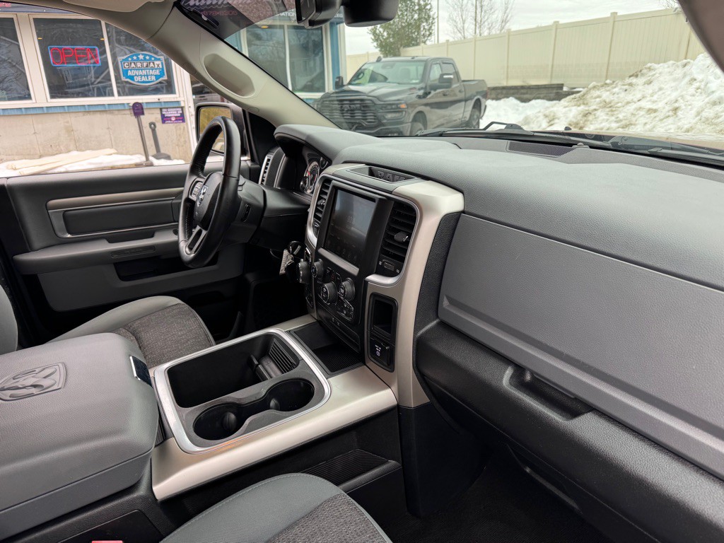 2017 RAM 1500 Image 15