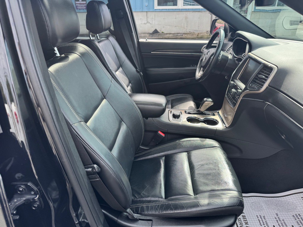 2017 Jeep Grand Cherokee Image 9