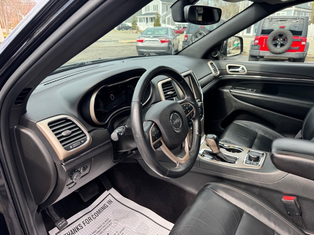 2017 Jeep Grand Cherokee Image 24