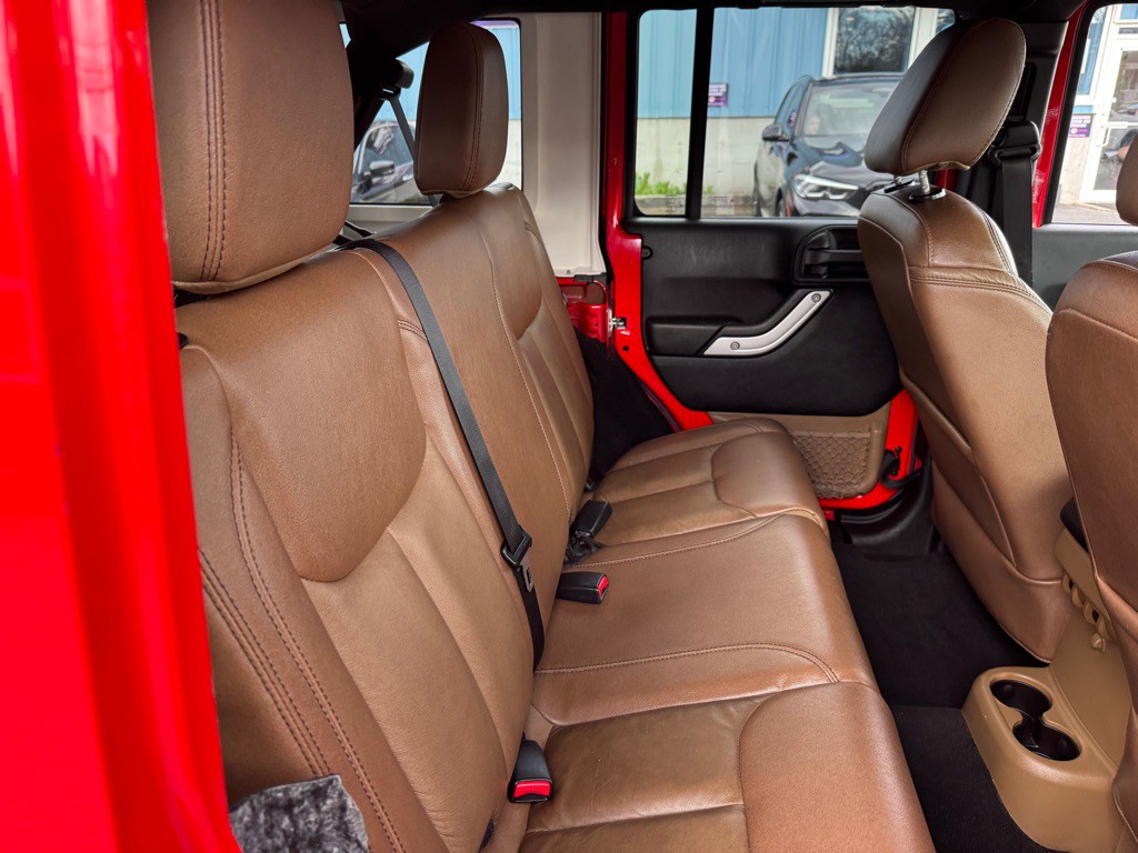 2017 Jeep Wrangler Unlimited Image 14