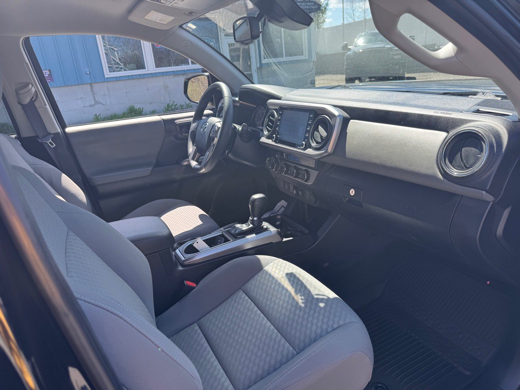 2023 Toyota Tacoma Image 9