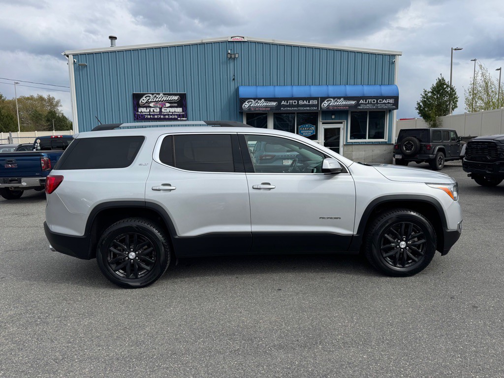 2019 GMC Acadia Image 1