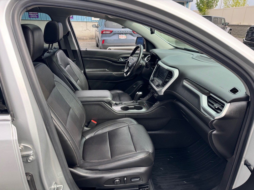 2019 GMC Acadia Image 11
