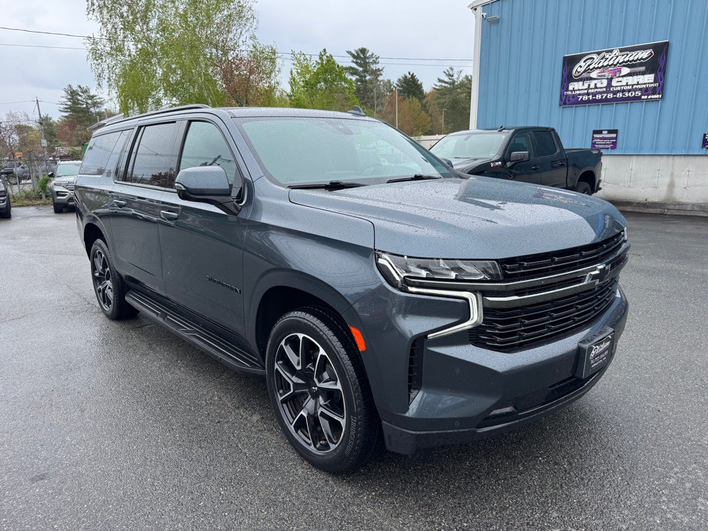 2021 Chevrolet Suburban Image 4