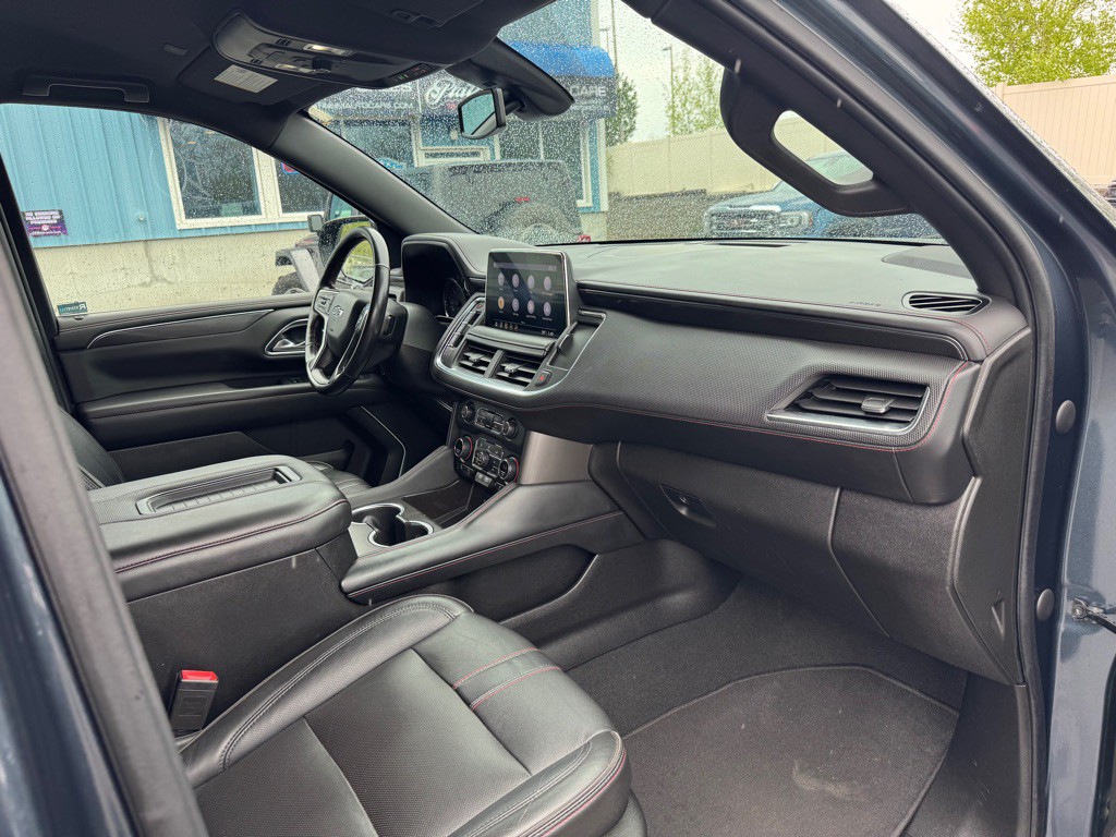 2021 Chevrolet Suburban Image 13