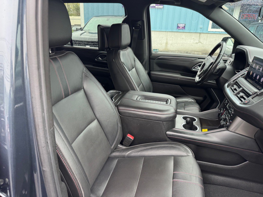 2021 Chevrolet Suburban Image 14