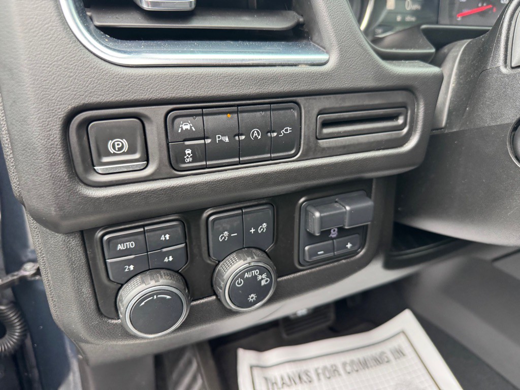 2021 Chevrolet Suburban Image 23