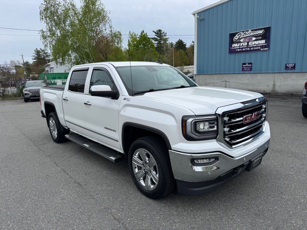 2017 GMC Sierra Image 2