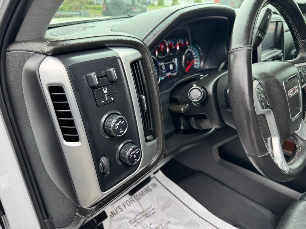 2017 GMC Sierra Image 24