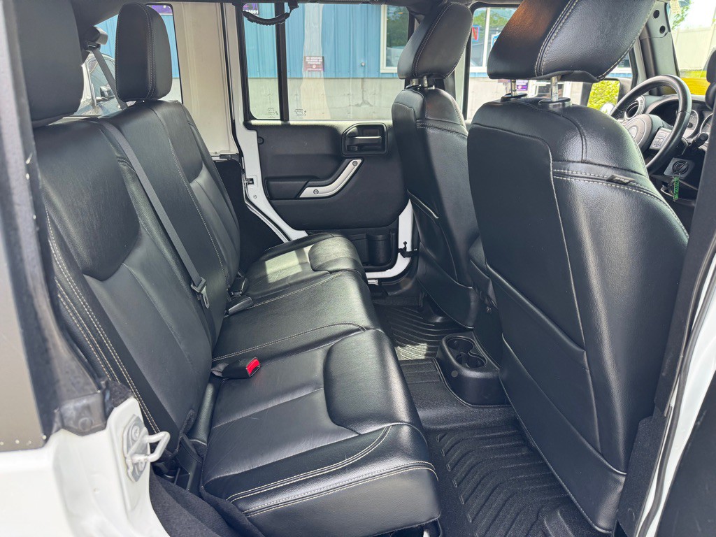2015 Jeep Wrangler Unlimited Image 13
