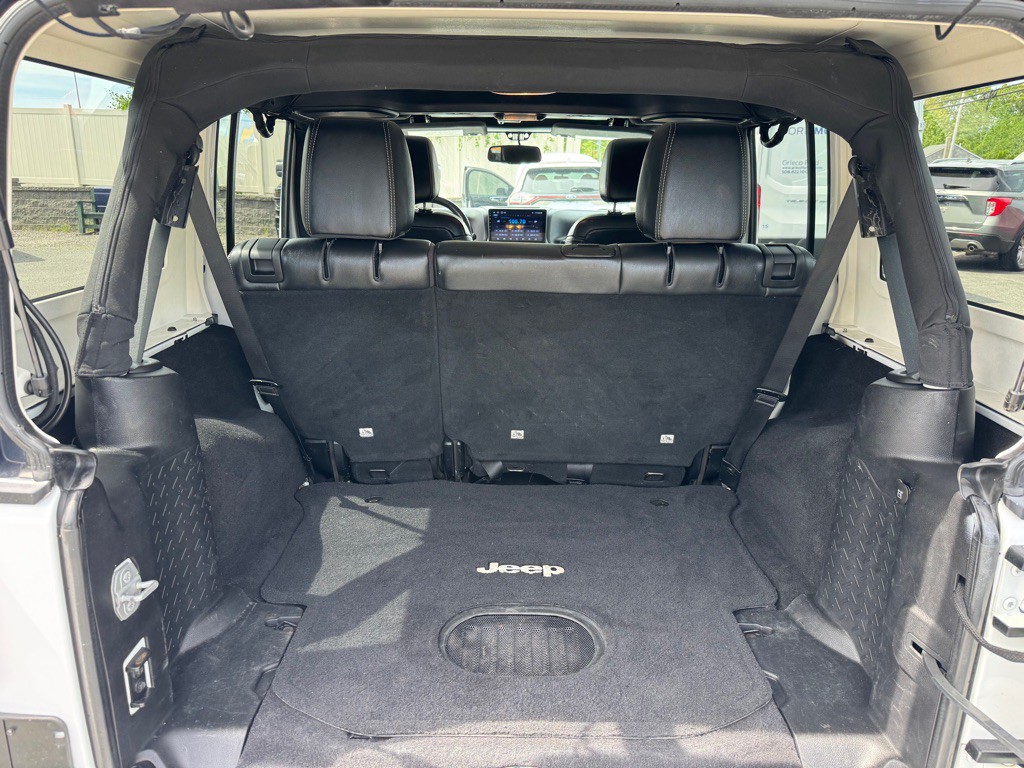 2015 Jeep Wrangler Unlimited Image 15