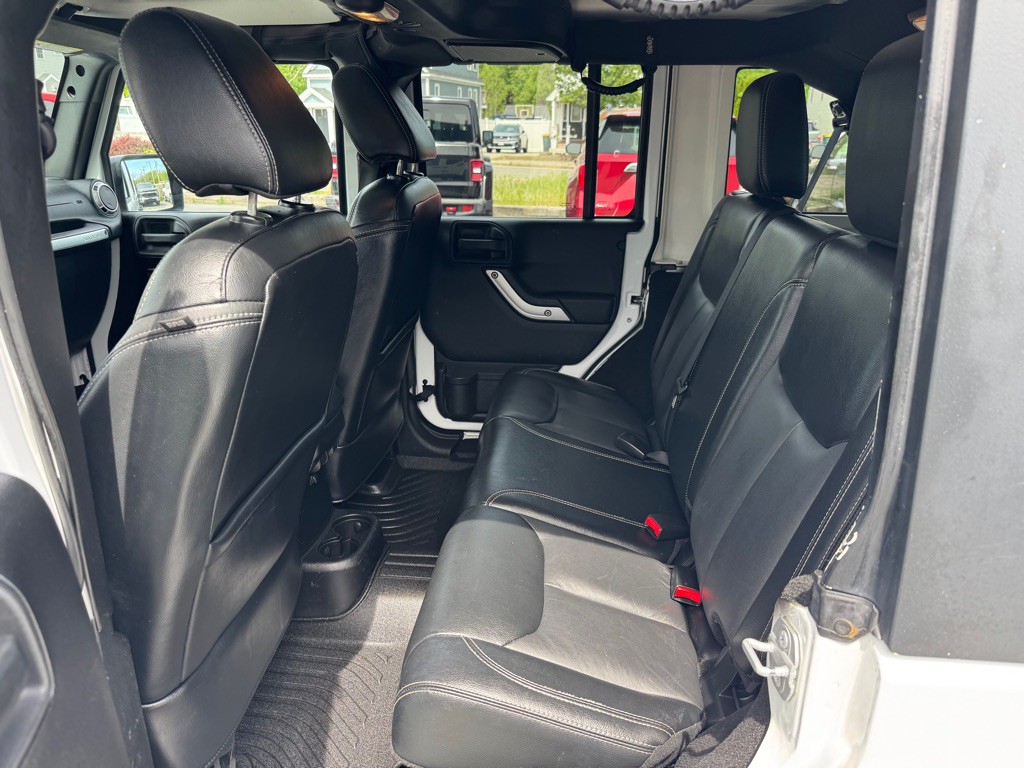 2015 Jeep Wrangler Unlimited Image 17