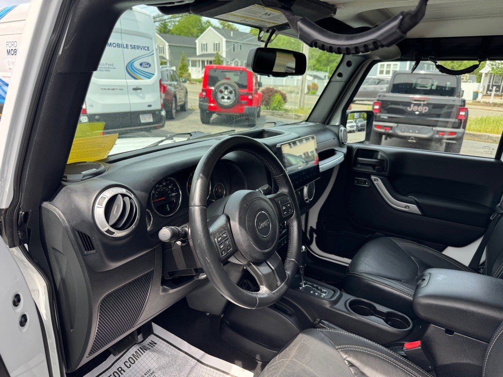 2015 Jeep Wrangler Unlimited Image 21