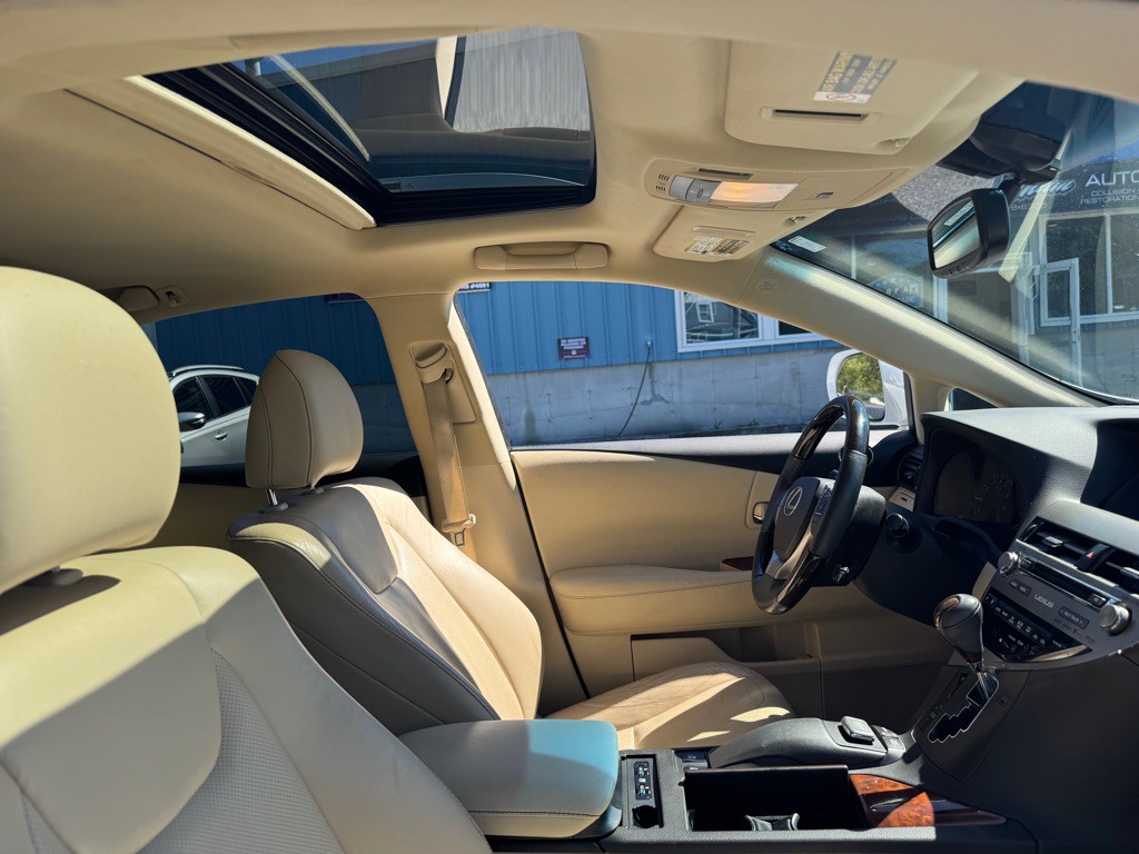 2015 Lexus RX Image 11