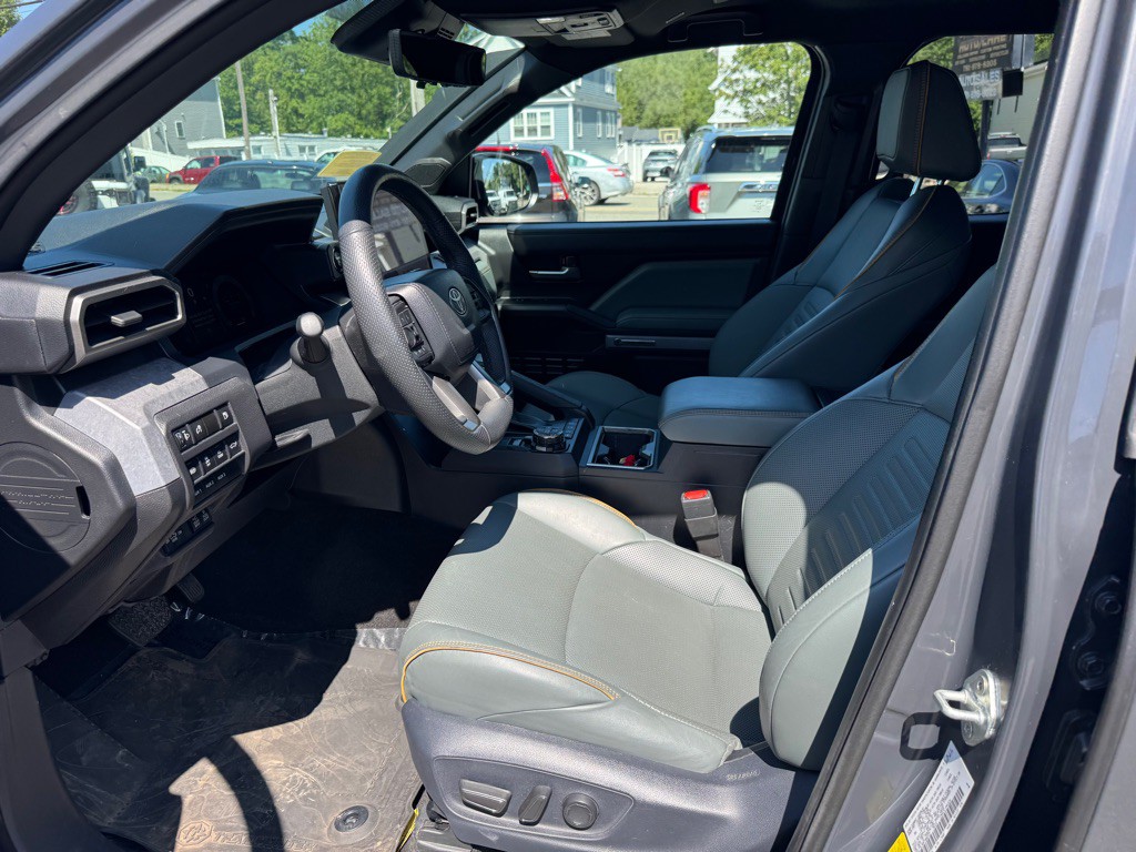 2024 Toyota Tacoma Image 21