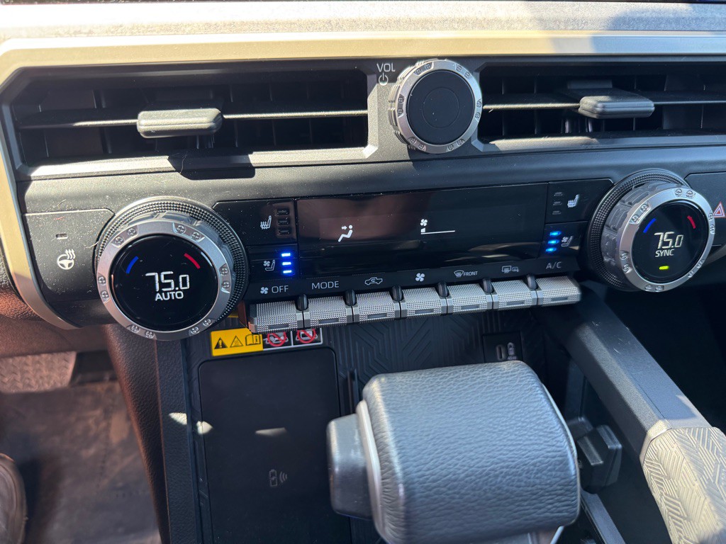 2024 Toyota Tacoma Image 24